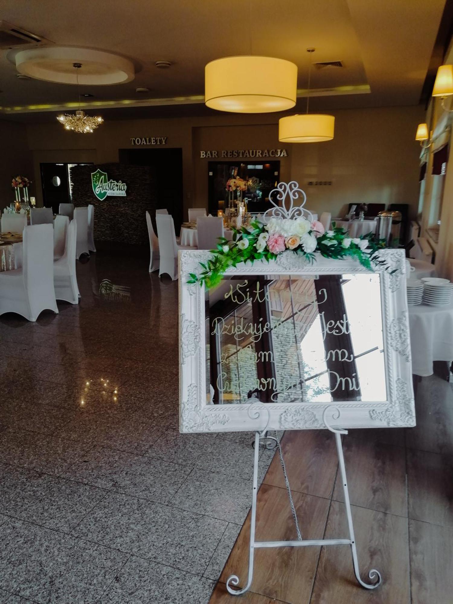 Hotel Bonsai Niemcza Bagian luar foto